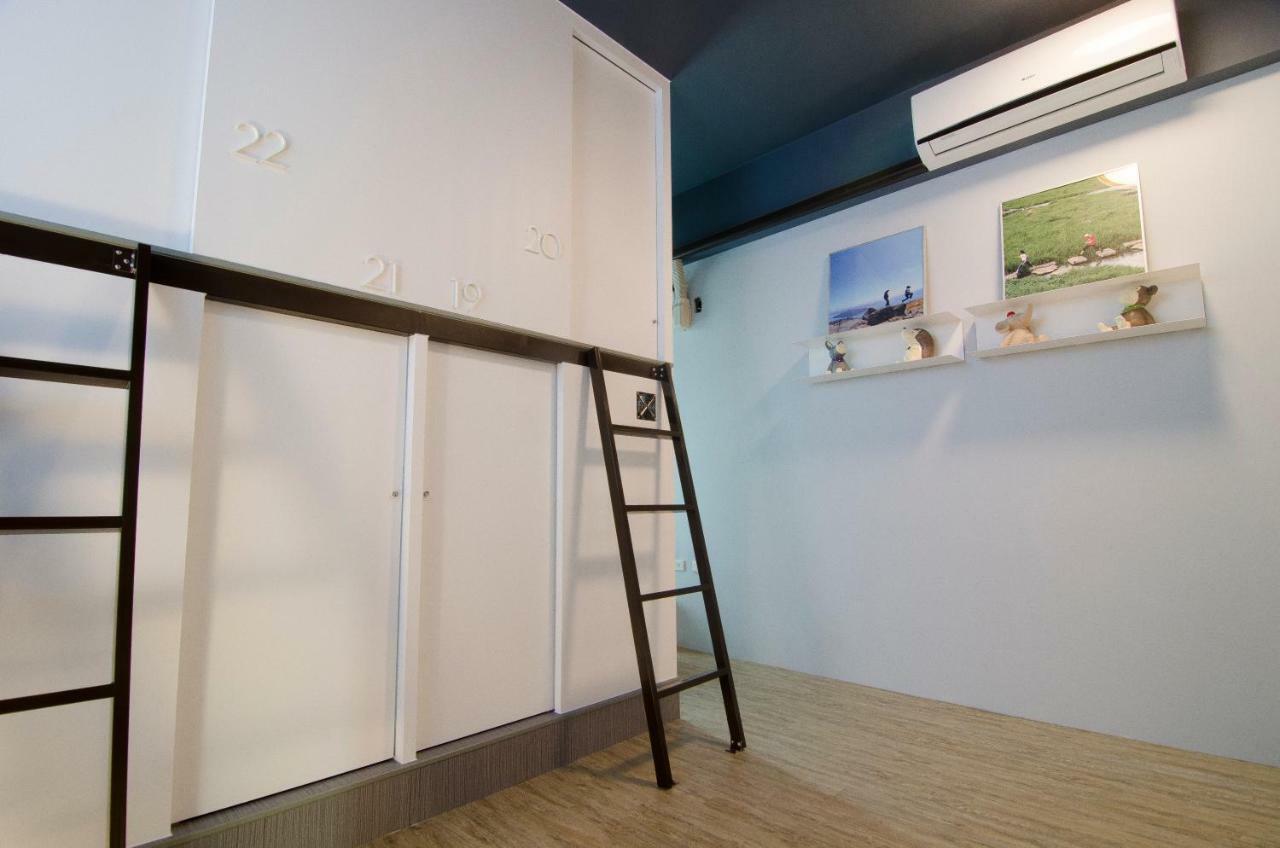 Flying Backpacker Hostel Yilan Exterior photo